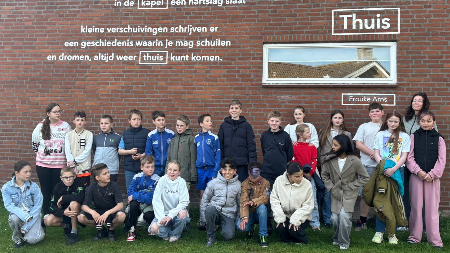 Lepelstraat viert saamhorigheid met nieuw gedicht