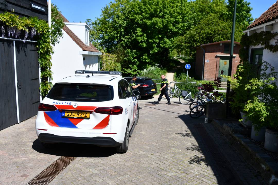 Jongetje op fiets gewond na botsing met auto