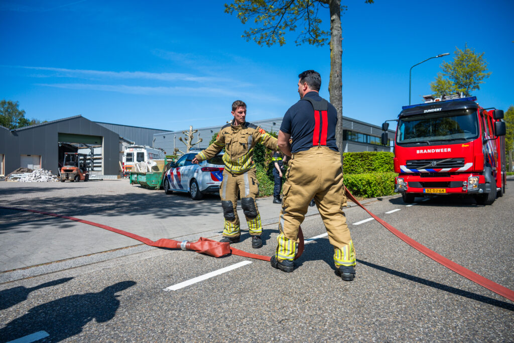 Brand in loods bij bedrijf in Rijsbergen