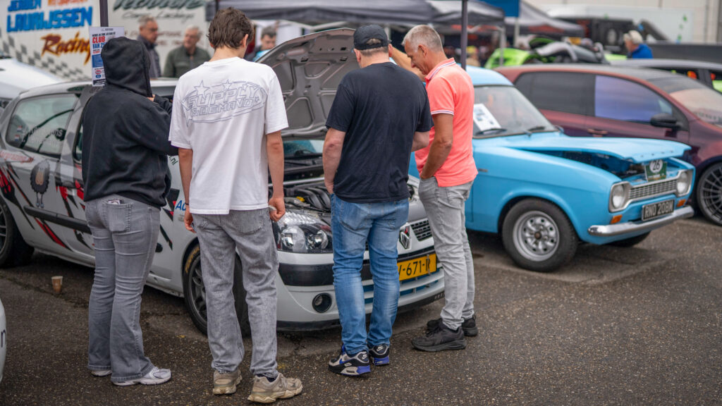 Regen houdt publiek niet weg bij Auto- en Motor Experience in Etten-Leur