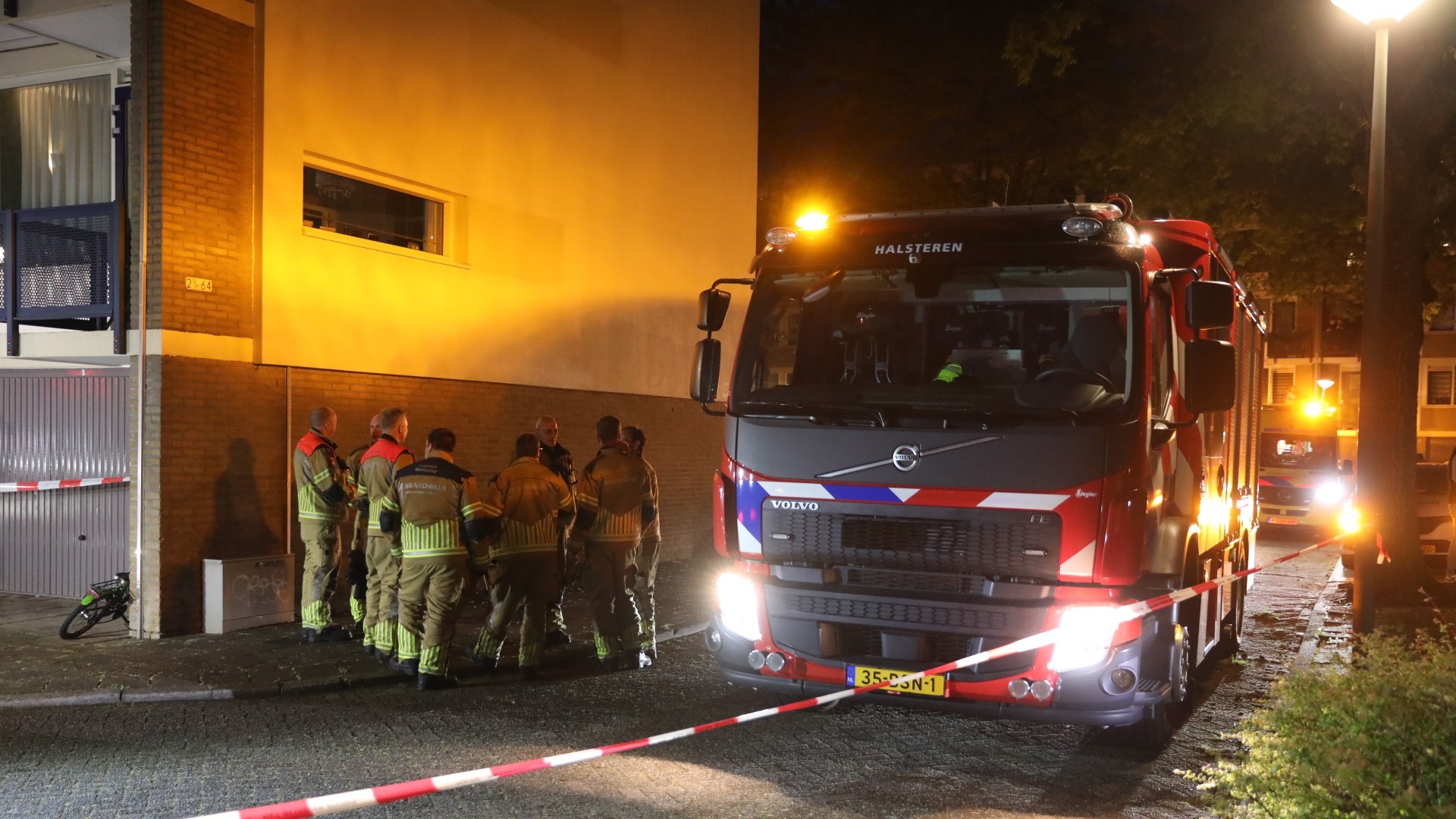 Bewoner gewond na brand in appartement aan de Mozartlaan