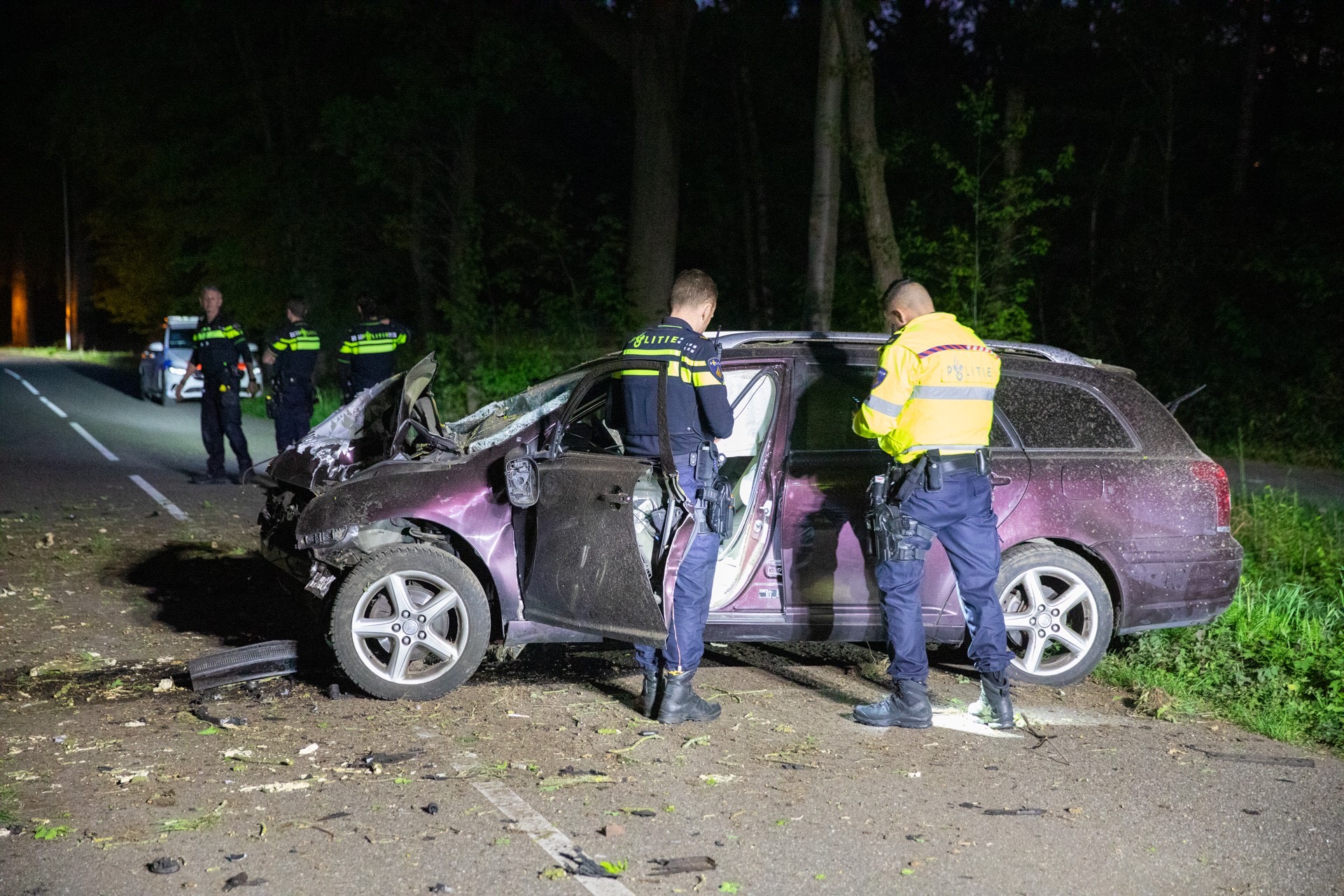 Dodelijk ongeval op Plantagebaan bij Wouwse Plantage: automobilist overleden