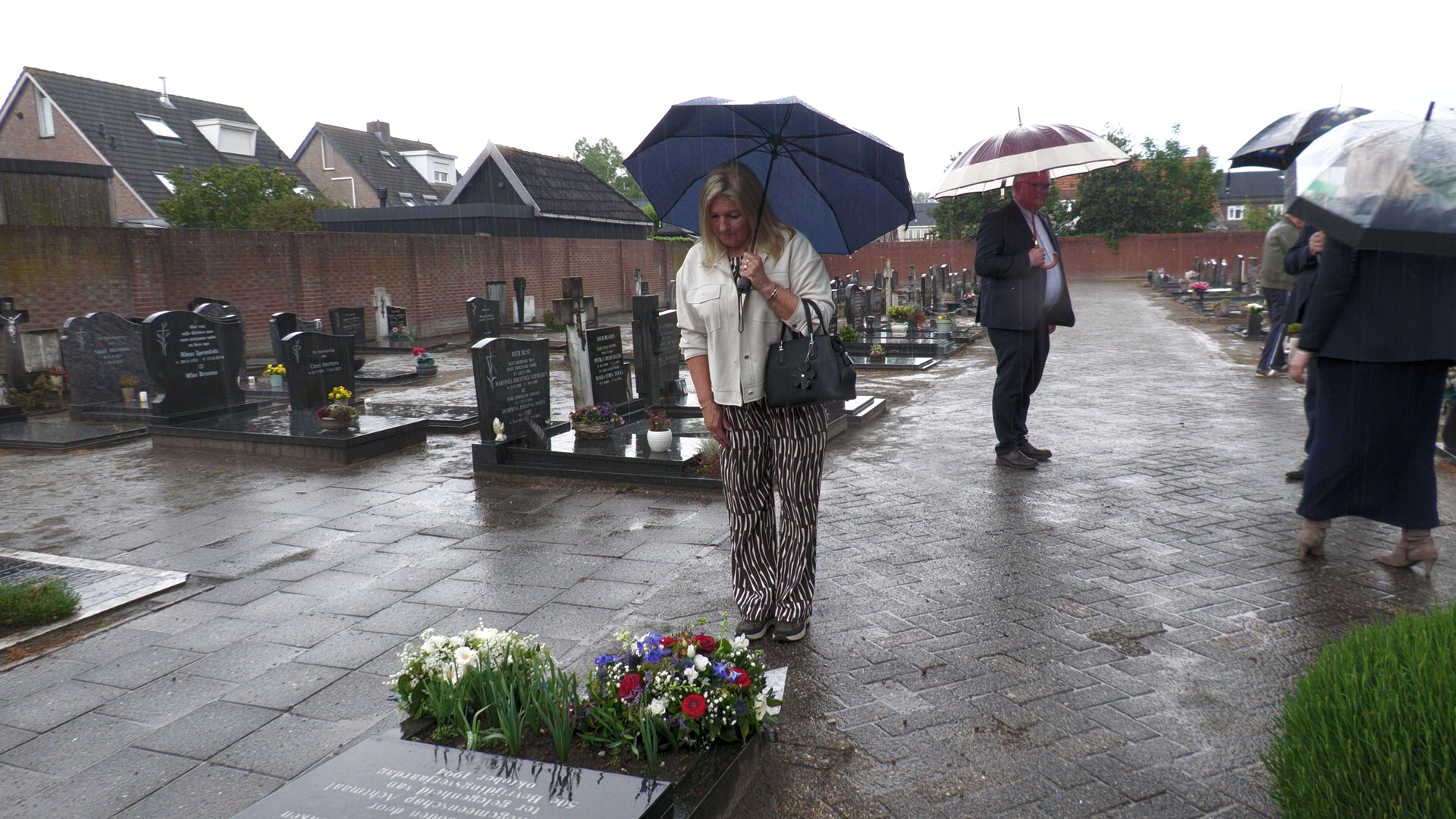 Ook bij kleine monumenten wordt de oorlog herdacht: ‘Twee minuten stilte raakt me ieder jaar’