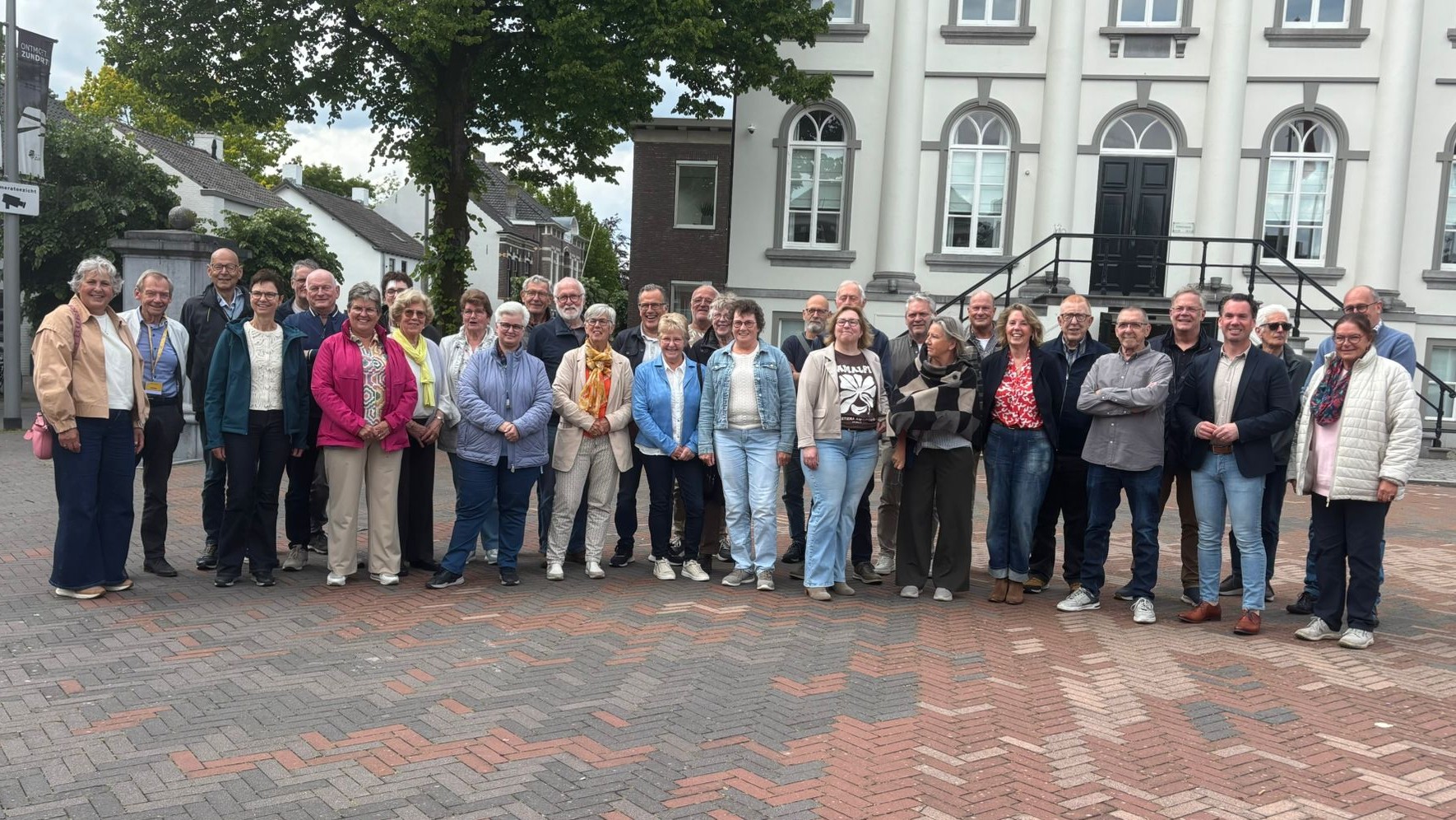 Vijf jaar AutoMaatje wordt gevierd in Zundert met high tea