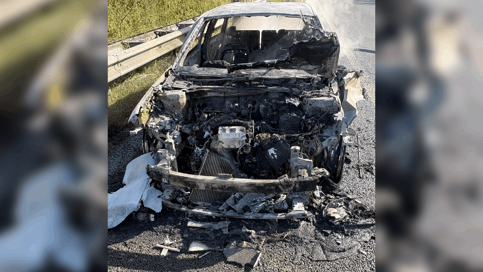 A58 dicht door brandende auto op de weg, verkeer moet omrijden