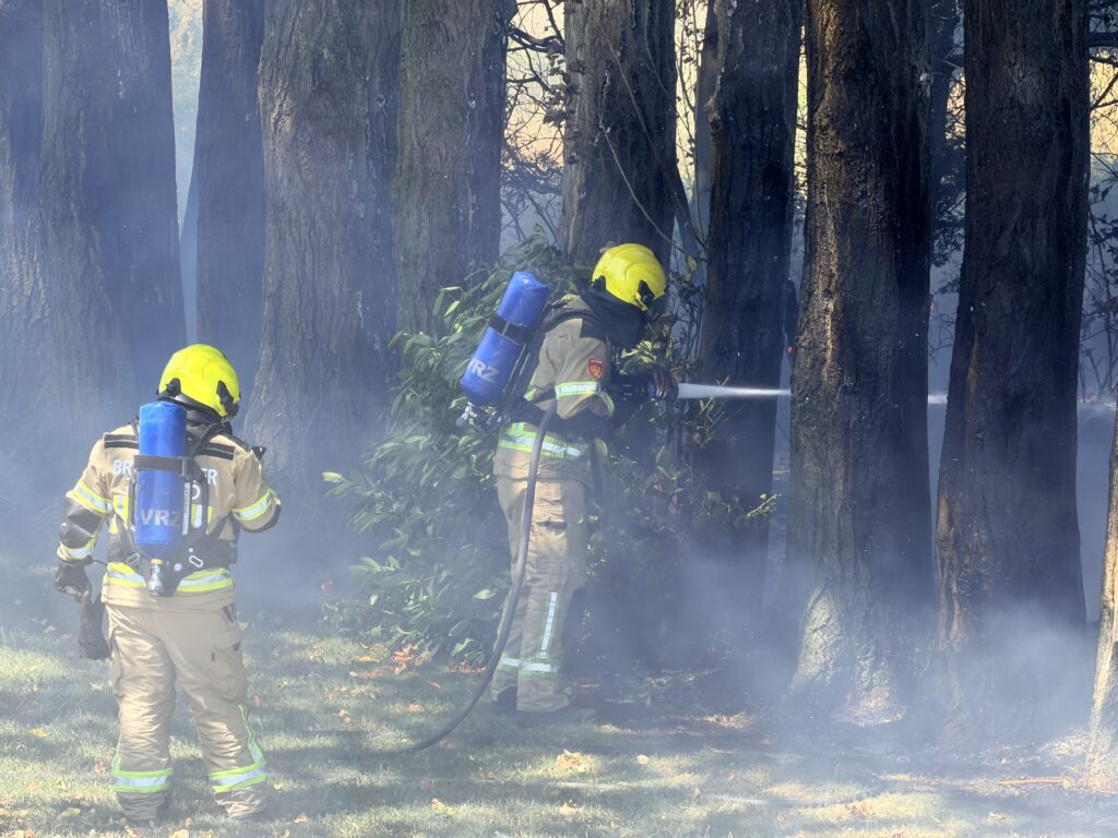 Voor derde dag op rij brand in Sint Philipsland, ditmaal in tuin en natuur