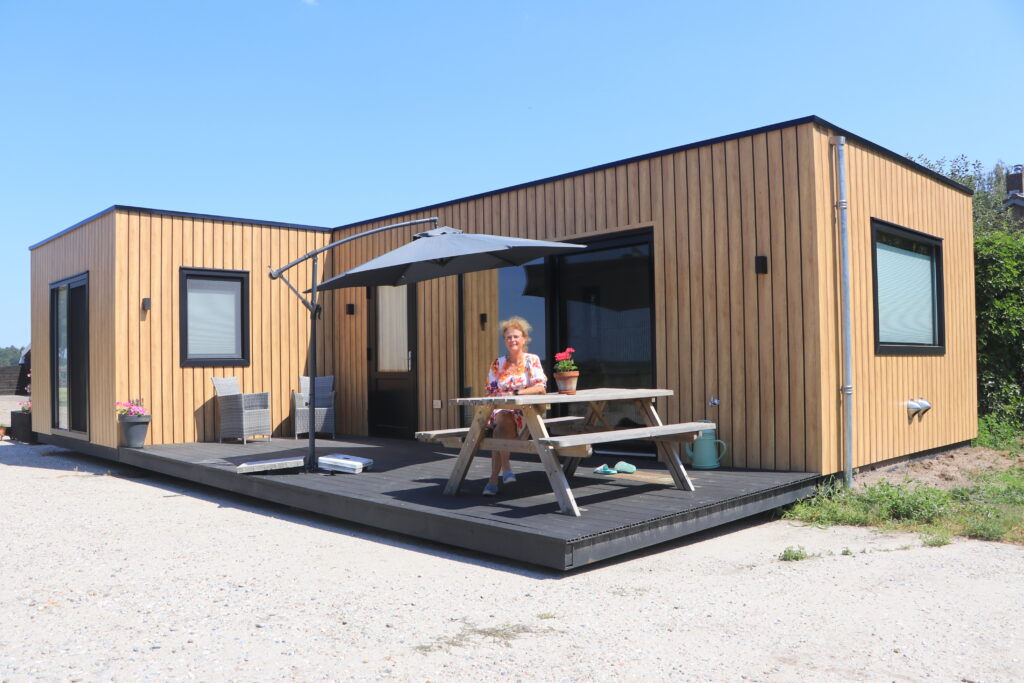 Pré-mantelzorg­woning houdt Ingrid op haar vertrouwde plek: ‘Ik hoop hier oud te worden’