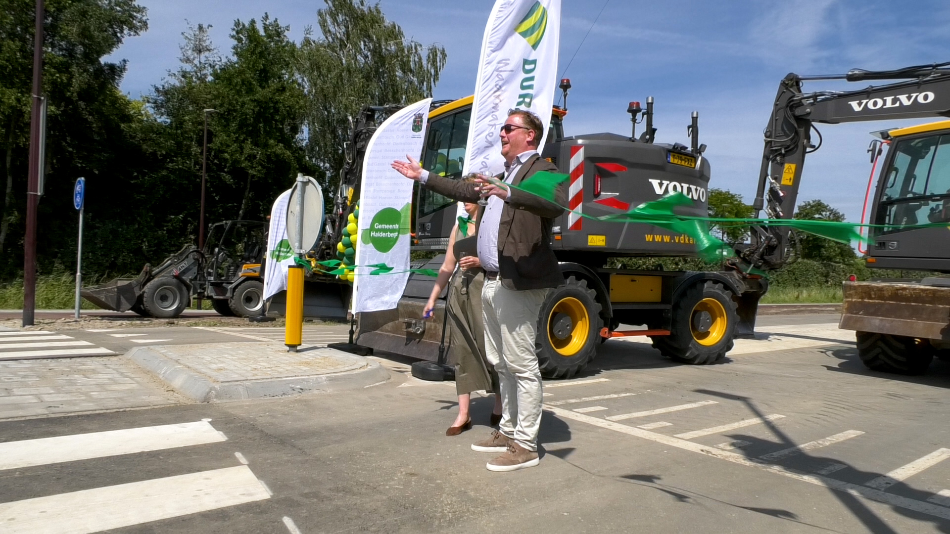 Kruislandseweg na maanden onderhoud weer open: ‘Nieuwe entree voor Oud Gastel’