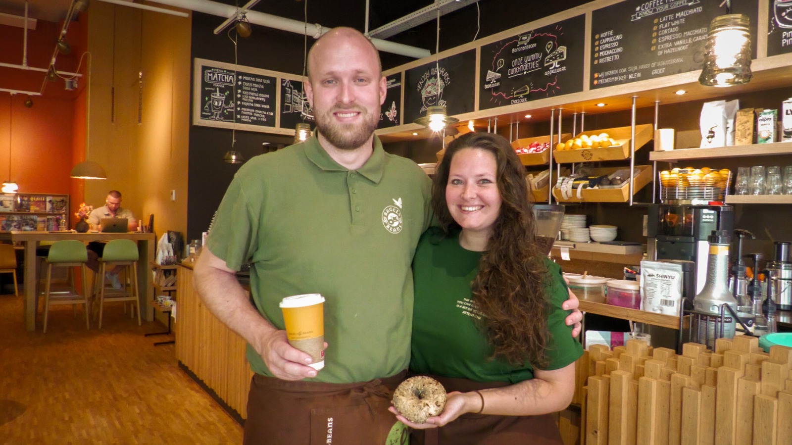 Nieuwe uitbaters voor Bagels & Beans Roosendaal: Koen en Yanouk openen tweede vestiging