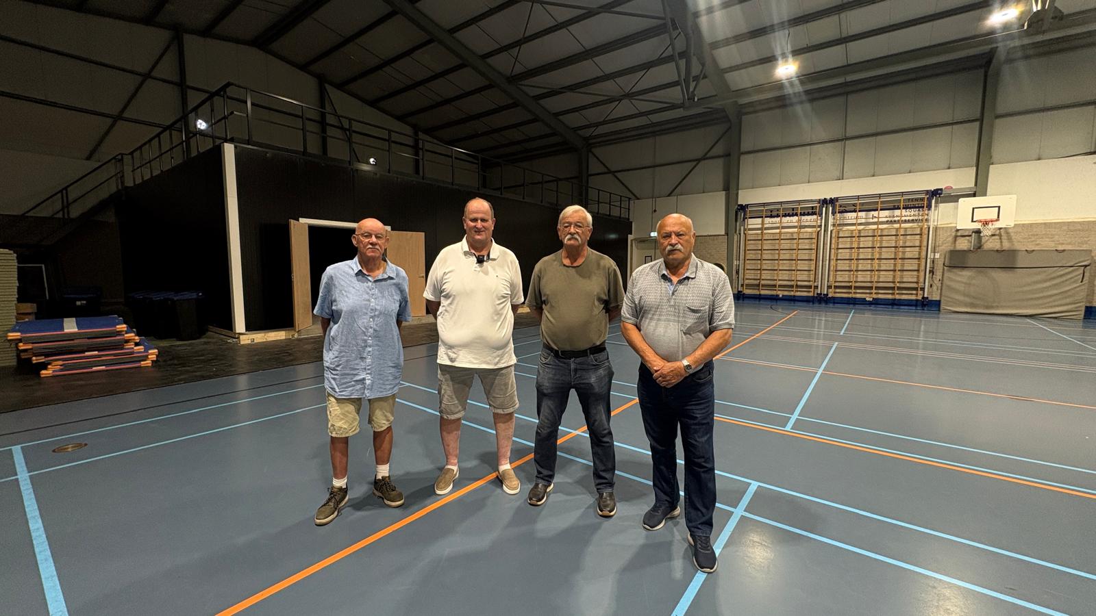 Waar normaal wordt gesport, klinkt straks getjirp: vogel­vereniging trekt in sportschool