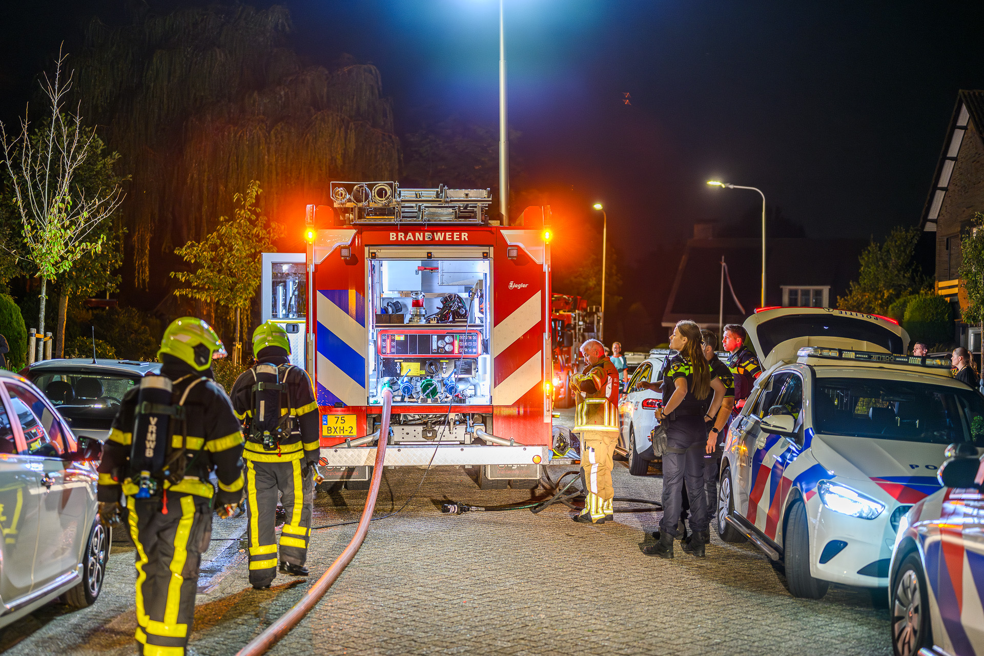 Woningbrand in Rijsbergen: man gewond naar ziekenhuis